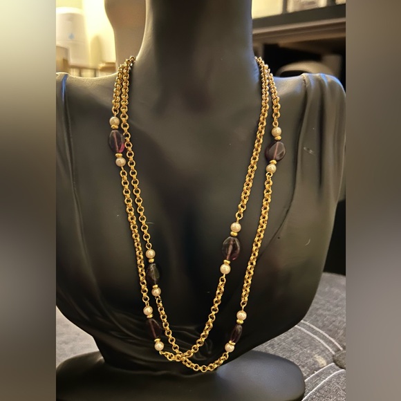 Vintage Avon beaded necklace - Picture 2 of 4